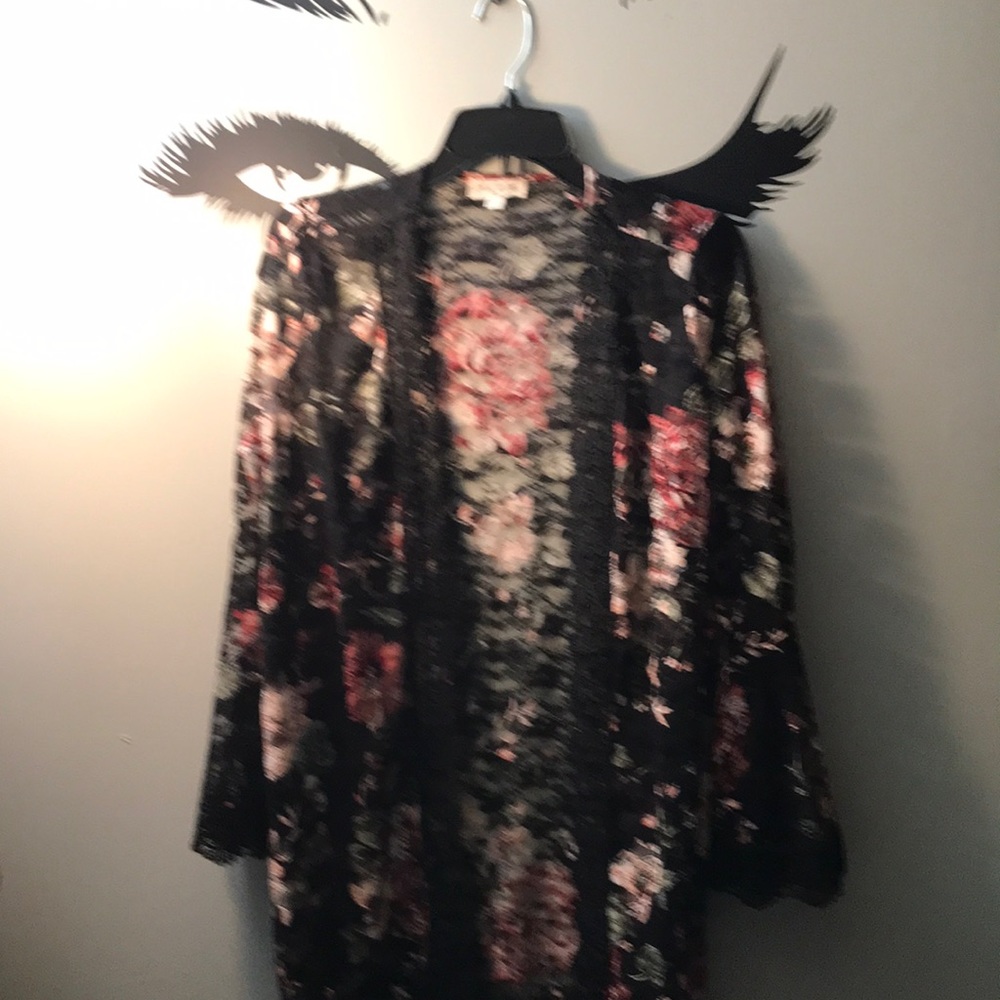Lace Floral Duster!